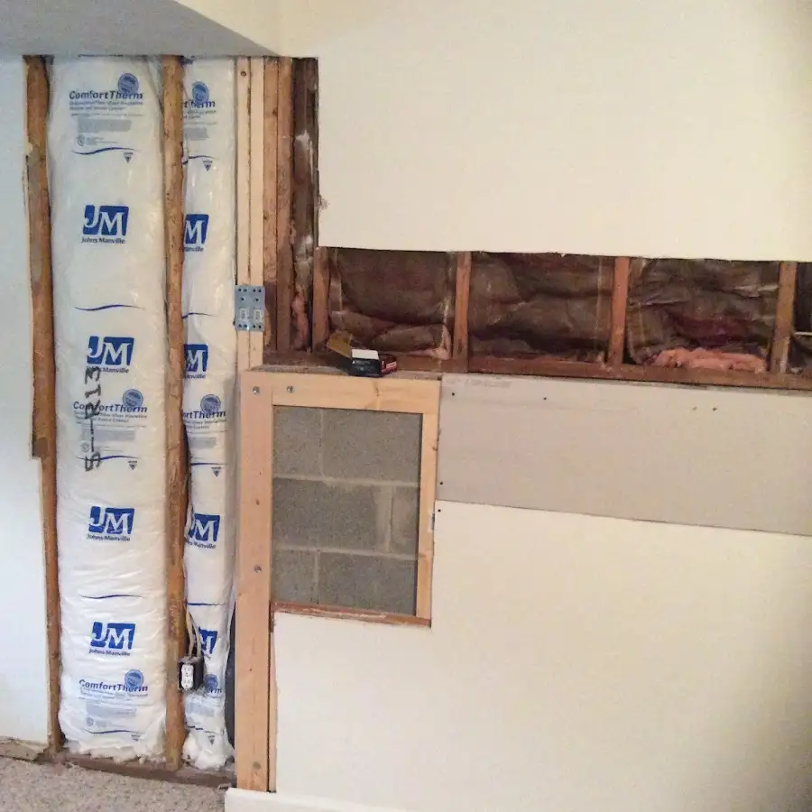 Wall insulation replacement during Structural Drying in Center Point